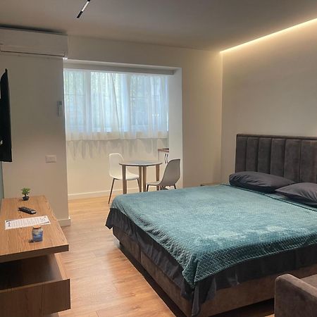 Downtown Studio Apartments Τίρανα Εξωτερικό φωτογραφία