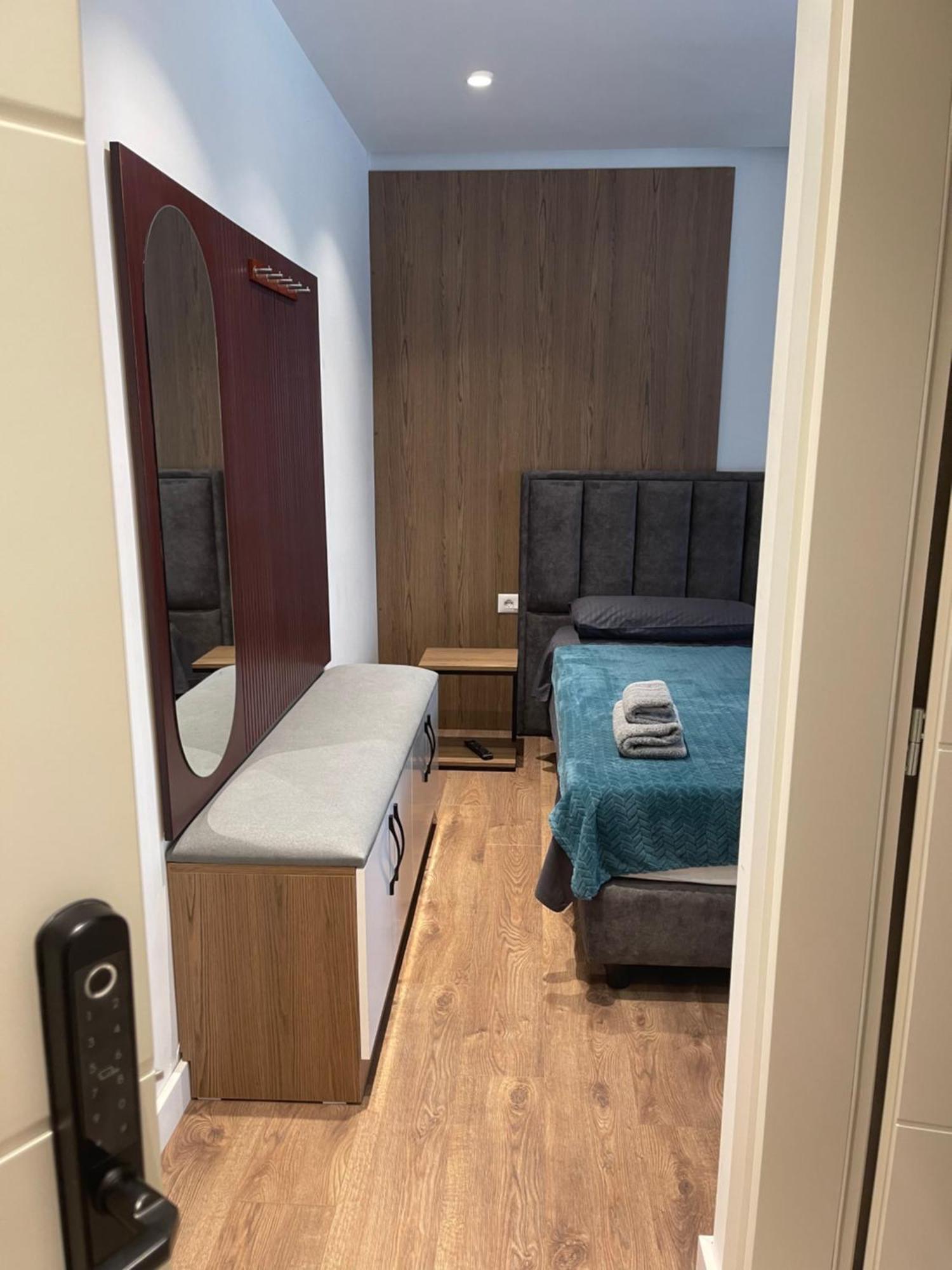 Downtown Studio Apartments Τίρανα Εξωτερικό φωτογραφία